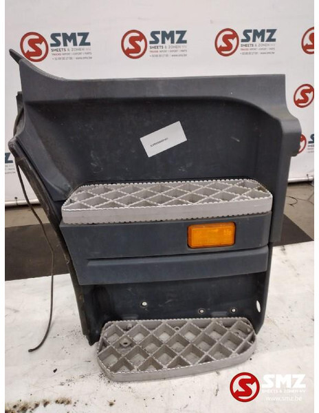 Scania Occ opstapbak rechts Scania - Cabine et intérieur pour Camion: photos 1 Scania Occ opstapbak rechts Scania - Cabine et intérieur pour Camion: photos 1