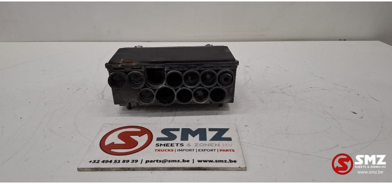 Scania Occ zekeringskast Scania - Système électrique pour Camion: photos 4 Scania Occ zekeringskast Scania - Système électrique pour Camion: photos 4