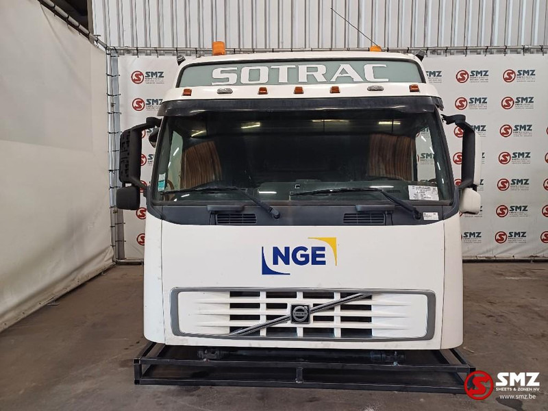 Volvo Occ Cabine Volvo FH2 Globetrotter L2H2 - Cabine et intérieur pour Camion: photos 1 Volvo Occ Cabine Volvo FH2 Globetrotter L2H2 - Cabine et intérieur pour Camion: photos 1