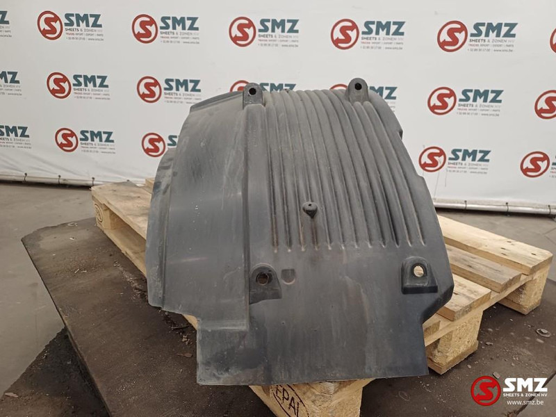 Volvo Occ spatscherm vooraan rechts Volvo - Carrosserie et extérieur pour Camion: photos 4 Volvo Occ spatscherm vooraan rechts Volvo - Carrosserie et extérieur pour Camion: photos 4