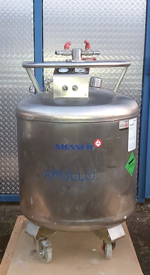 Cryotherm Apollo Dewar vessel cryogenic used for liquid nitrogen 200 liters - Cuve de stockage: photos 1 Cryotherm Apollo Dewar vessel cryogenic used for liquid nitrogen 200 liters - Cuve de stockage: photos 1