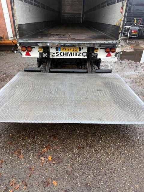 Schmitz Cargobull Achter sluitklep Liftassen - Semi-remorque fourgon: photos 4 Schmitz Cargobull Achter sluitklep Liftassen - Semi-remorque fourgon: photos 4