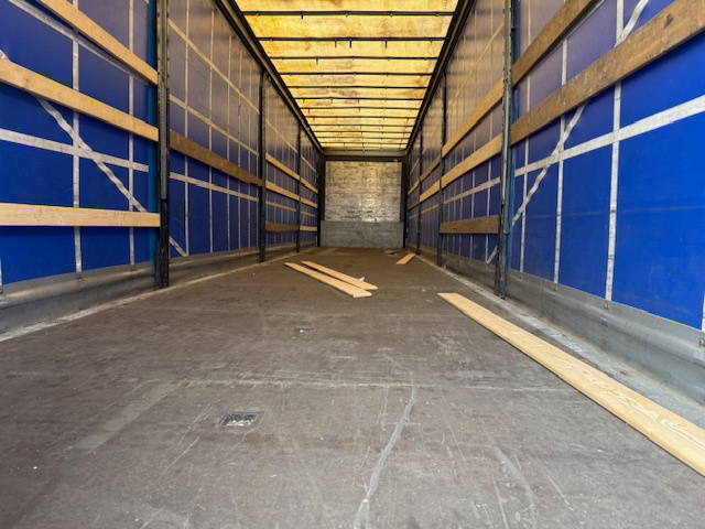 Schmitz Cargobull Nieuwe apk - Semi-remorque rideaux coulissants: photos 4 Schmitz Cargobull Nieuwe apk - Semi-remorque rideaux coulissants: photos 4