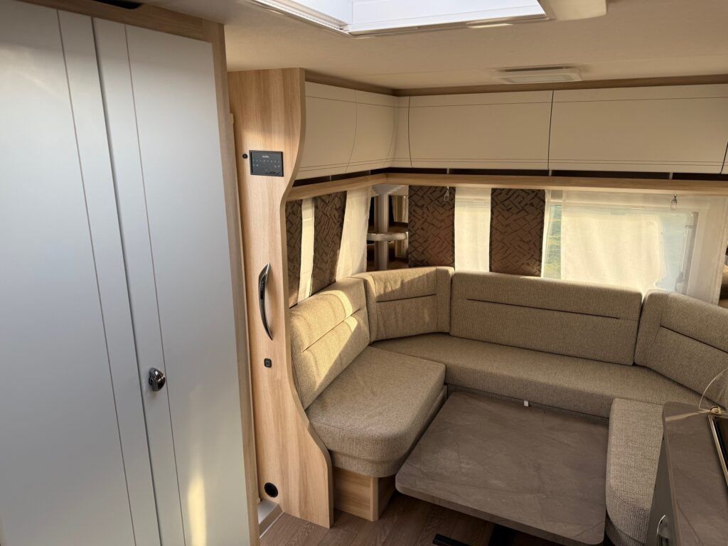 Caravane neuf HOBBY DE LUXE 460 UFe 2025: photos 11