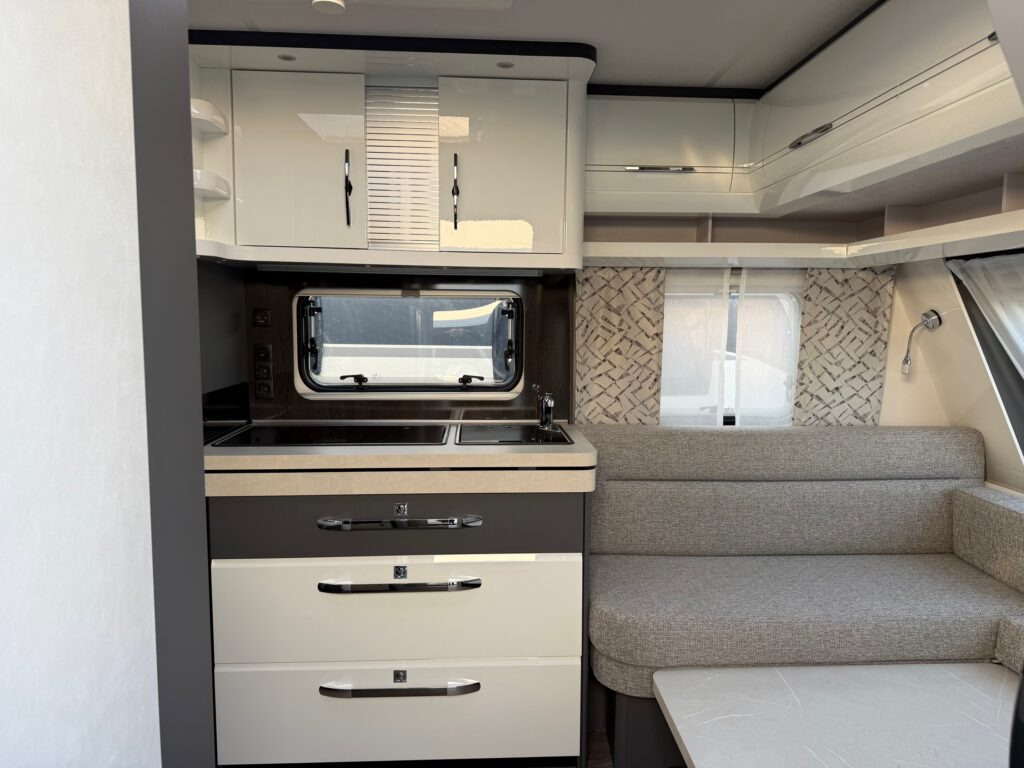 HOBBY EXCELLENT 495 WFB 2025 - Caravane: photos 5 HOBBY EXCELLENT 495 WFB 2025 - Caravane: photos 5