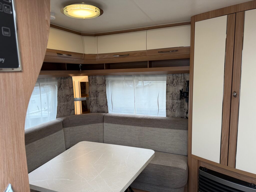 Hobby De Luxe 455 UF 2020 - Caravane: photos 5 Hobby De Luxe 455 UF 2020 - Caravane: photos 5