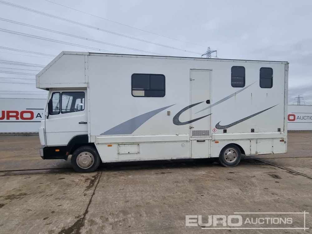 1998 Mercedes 814 - Camion chevaux: photos 2 1998 Mercedes 814 - Camion chevaux: photos 2