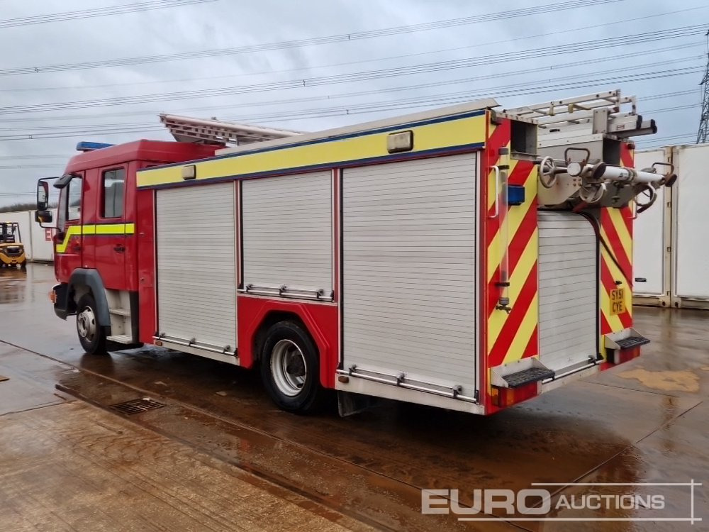 2001 MAN 4x2 Fire Engine, Manual Gearbox - Camion de pompier: photos 3 2001 MAN 4x2 Fire Engine, Manual Gearbox - Camion de pompier: photos 3