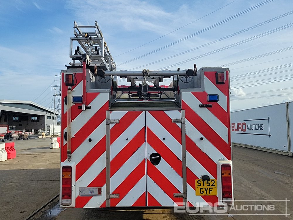 2002 Scania 260 94D - Camion de pompier: photos 4 2002 Scania 260 94D - Camion de pompier: photos 4