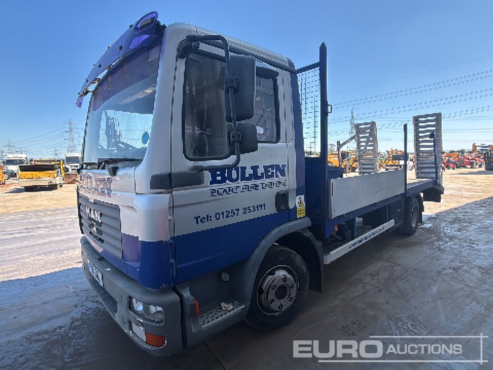 2006 MAN 4x2 Beavertail Plant Lorry, Winch, Ramps, Automatic Gearbox (Electrical Fault) - Camion porte-voitures: photos 1 2006 MAN 4x2 Beavertail Plant Lorry, Winch, Ramps, Automatic Gearbox (Electrical Fault) - Camion porte-voitures: photos 1