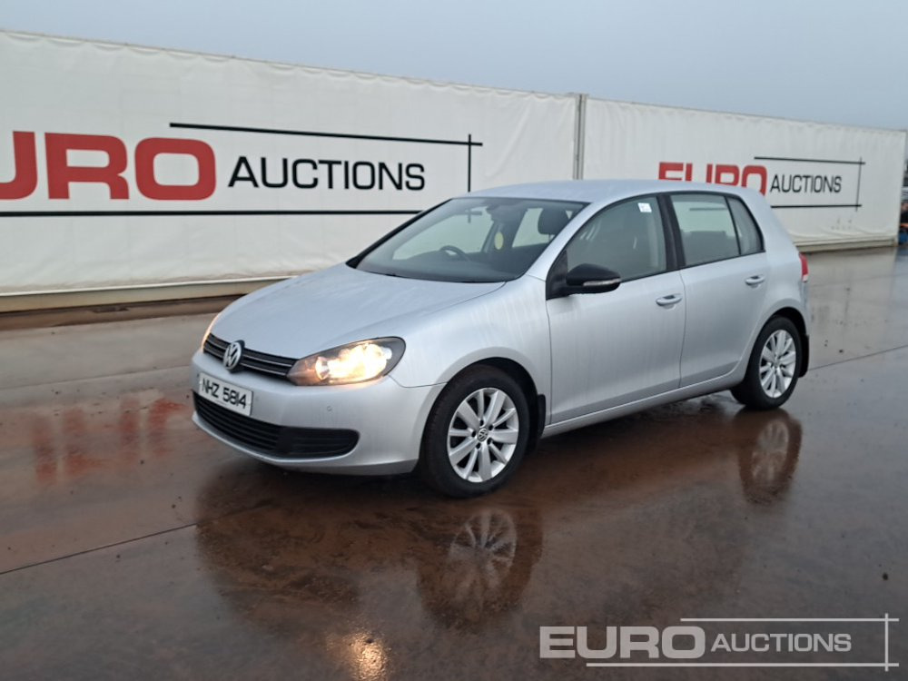 2010 Volkswagen Golf - Voiture: photos 1 2010 Volkswagen Golf - Voiture: photos 1