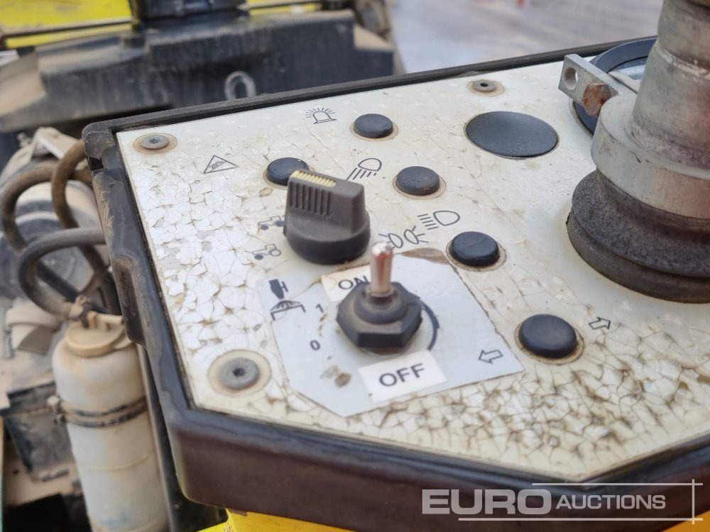 Compacteur 2011 Ammann AV26-2: photos 28