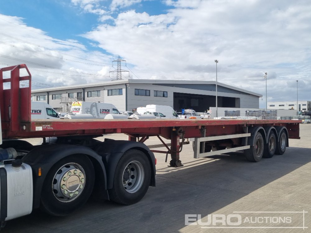 2011 Dennison Tri Axle Flatbed Trailer (Plating Certificate Available) - Semi-remorque plateau: photos 1 2011 Dennison Tri Axle Flatbed Trailer (Plating Certificate Available) - Semi-remorque plateau: photos 1
