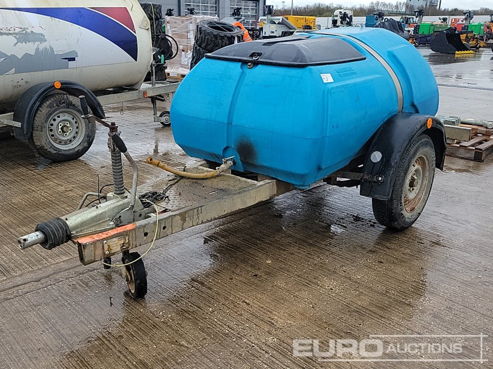 2011 Main Single Axle Plastic Water Bowser - Cuve de stockage: photos 1 2011 Main Single Axle Plastic Water Bowser - Cuve de stockage: photos 1