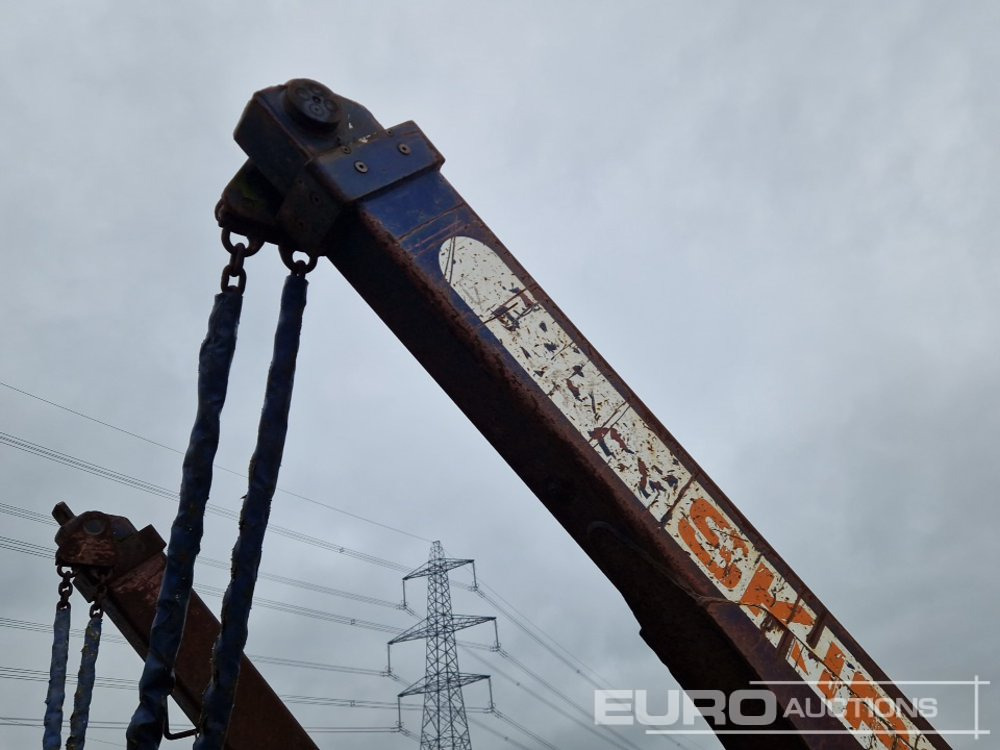 Camion multibenne 2011 Volvo FL240: photos 24