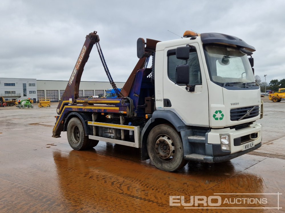 Camion multibenne 2011 Volvo FL240: photos 7