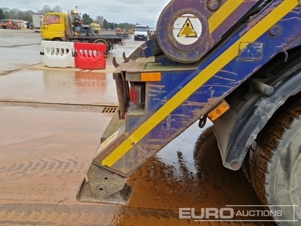 Camion multibenne 2011 Volvo FL240: photos 18