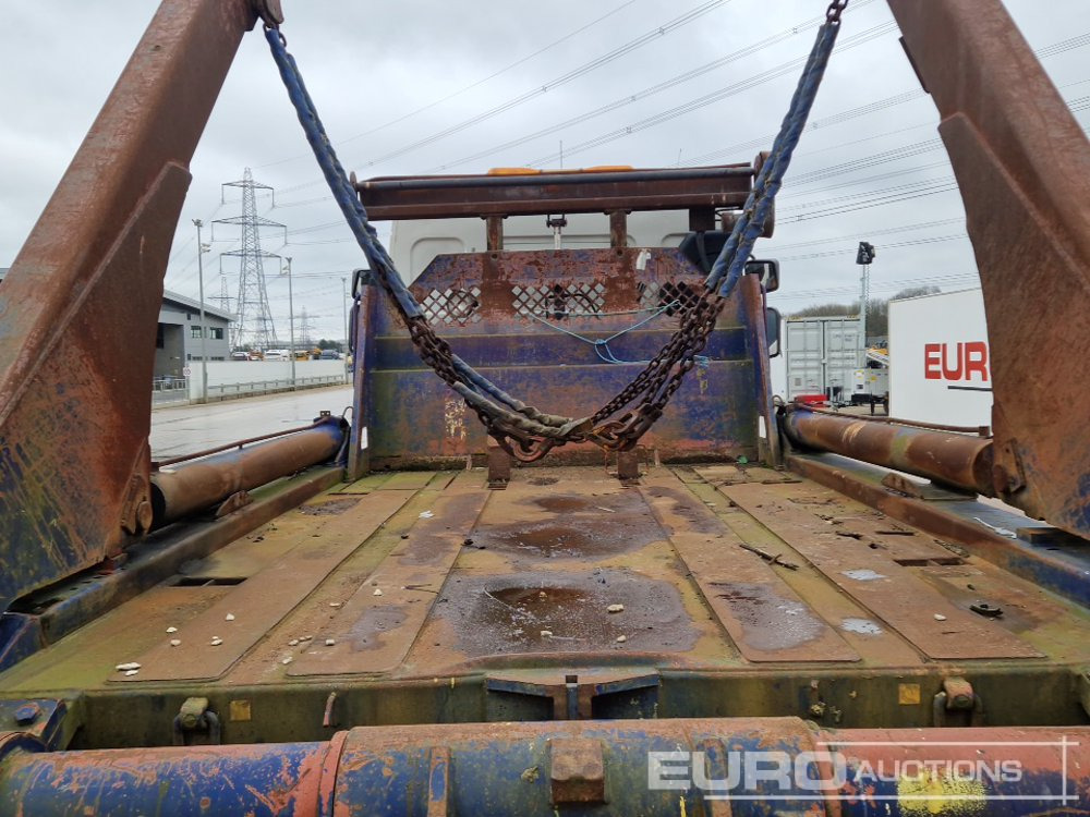 Camion multibenne 2011 Volvo FL240: photos 20