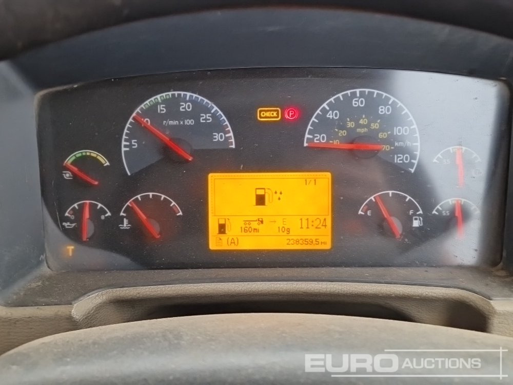 Camion multibenne 2011 Volvo FL240: photos 35