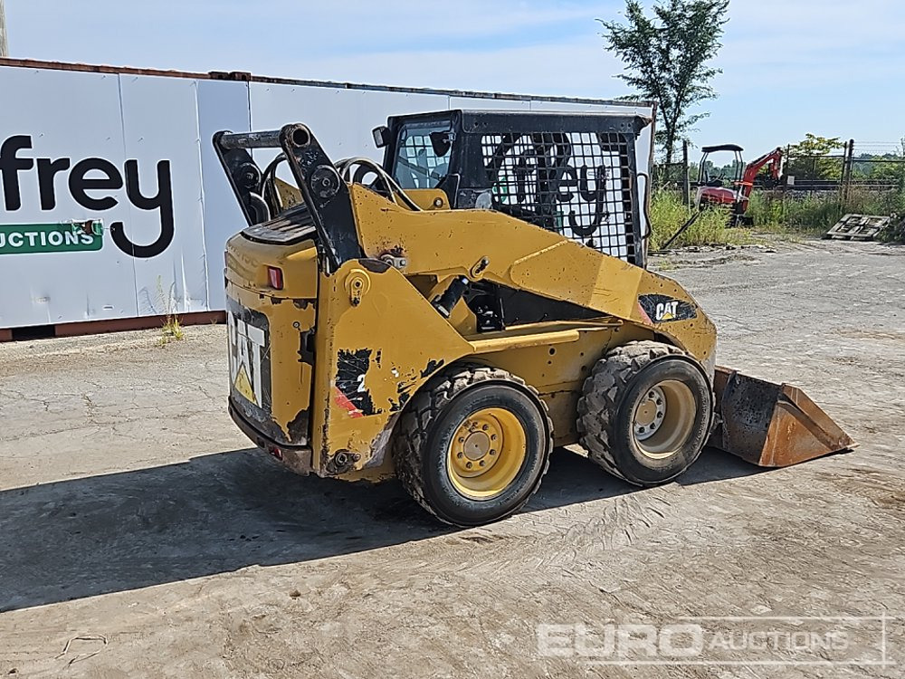 2012 CAT 242B3 - Mini chargeuse: photos 4 2012 CAT 242B3 - Mini chargeuse: photos 4