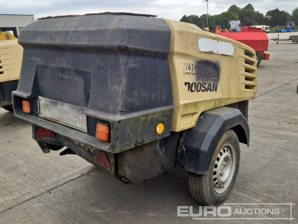 2012 Doosan 741+ 140CFM - Compresseur d'air: photos 5 2012 Doosan 741+ 140CFM - Compresseur d'air: photos 5