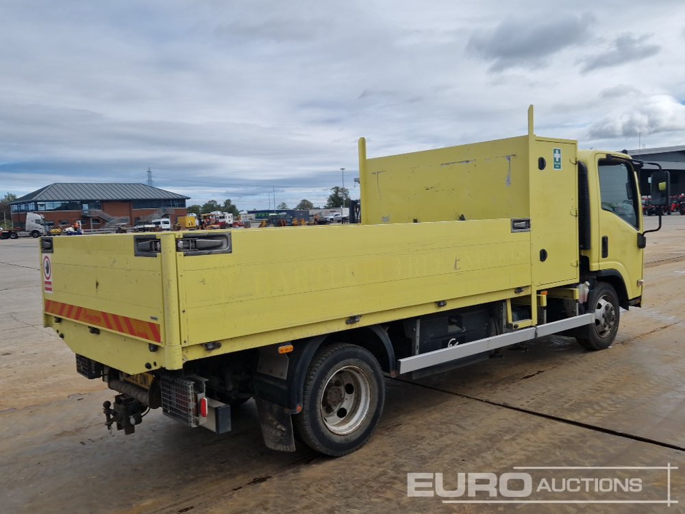 2012 Isuzu NPR-6 N62.150M - Camion plateau: photos 5 2012 Isuzu NPR-6 N62.150M - Camion plateau: photos 5