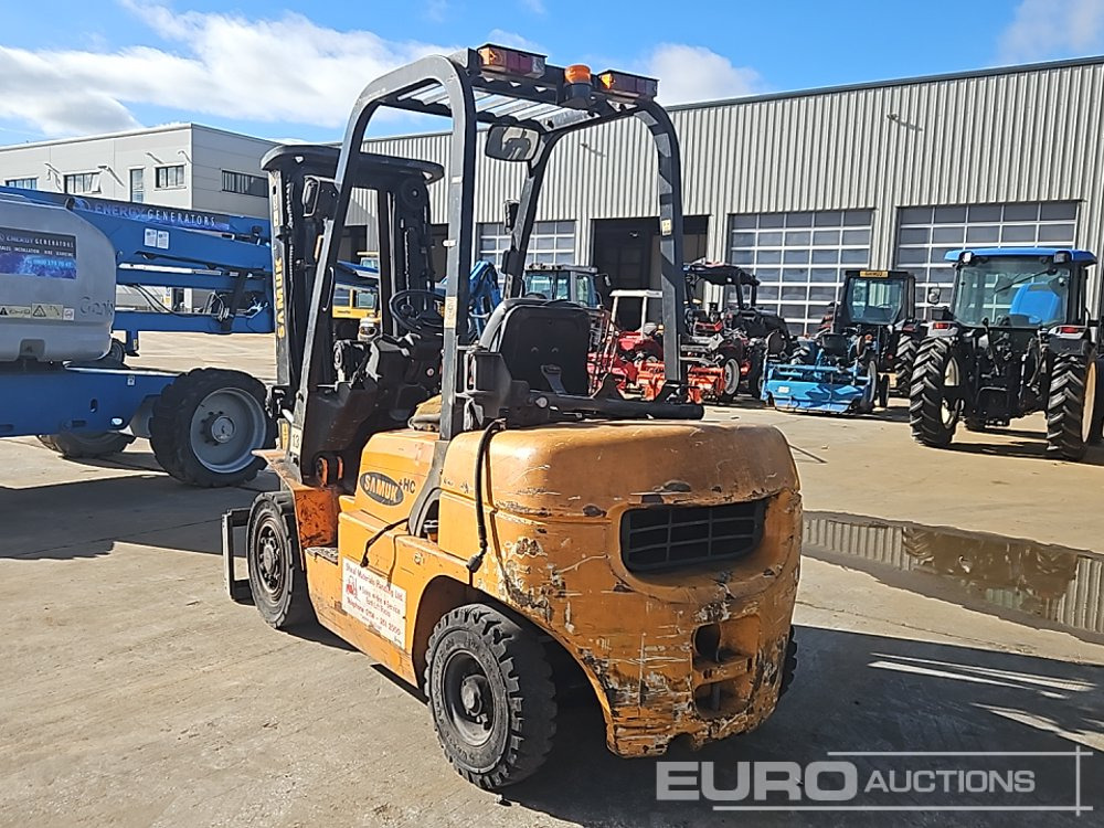 2012 Samuk R25L - Chariot élévateur à gaz: photos 3 2012 Samuk R25L - Chariot élévateur à gaz: photos 3
