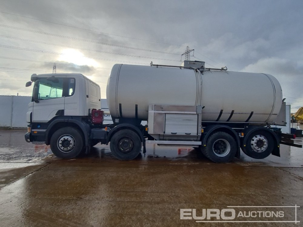 2012 Scania P340 - Camion citerne: photos 2 2012 Scania P340 - Camion citerne: photos 2