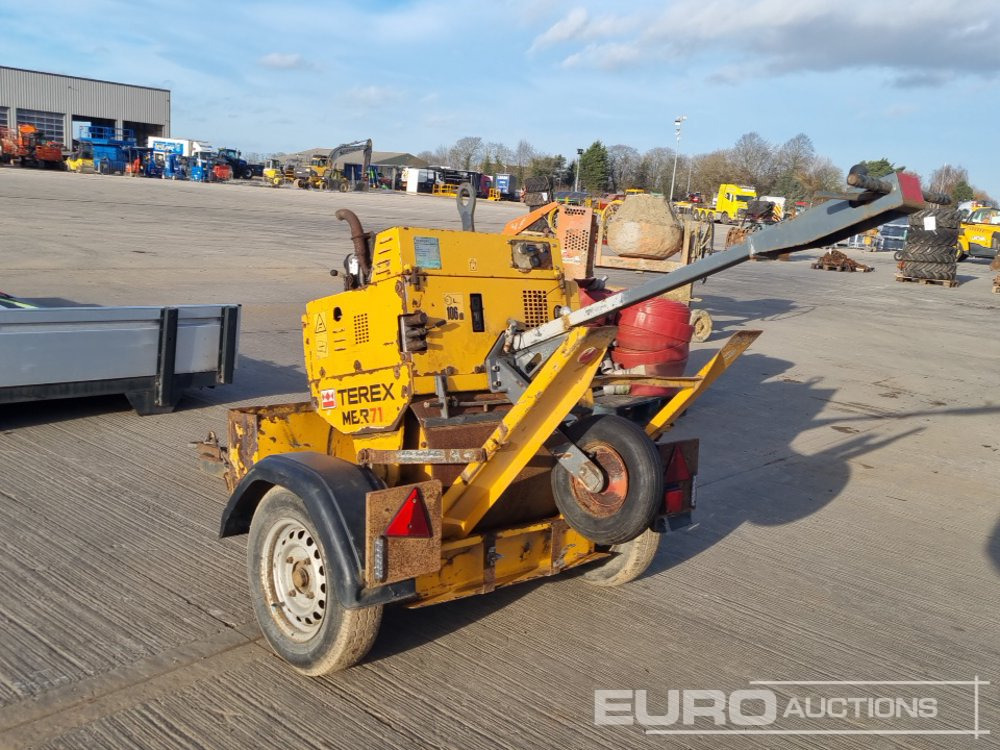 2013 Benford MBR71HEY - Travaux routiers: photos 3 2013 Benford MBR71HEY - Travaux routiers: photos 3