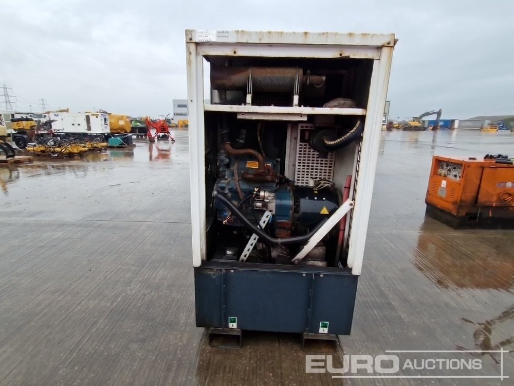 2013 Harrington 9 kVA Generator, Kubota Engine, (Parts Missing) - Groupe électrogène: photos 4 2013 Harrington 9 kVA Generator, Kubota Engine, (Parts Missing) - Groupe électrogène: photos 4