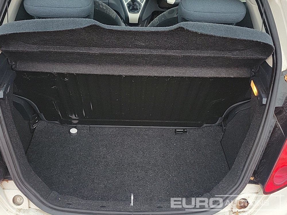 Voiture 2014 Ford Ka: photos 17 Voiture 2014 Ford Ka: photos 17