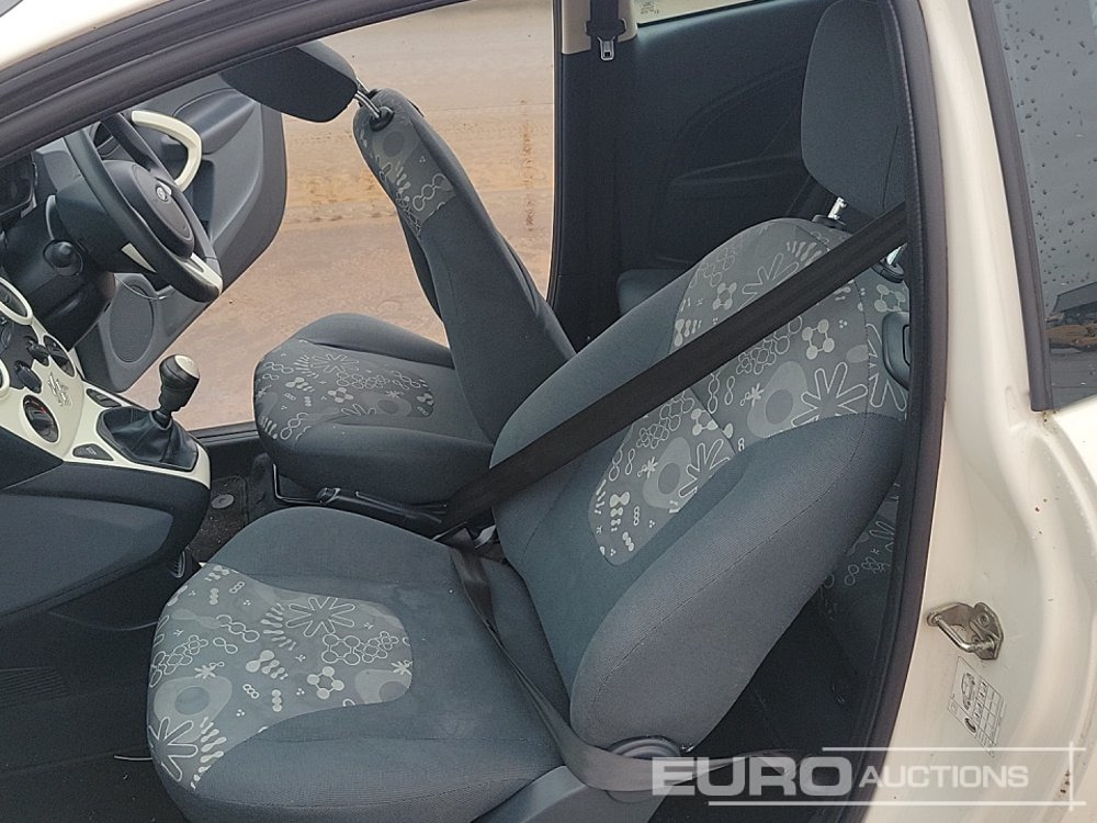 Voiture 2014 Ford Ka: photos 21 Voiture 2014 Ford Ka: photos 21
