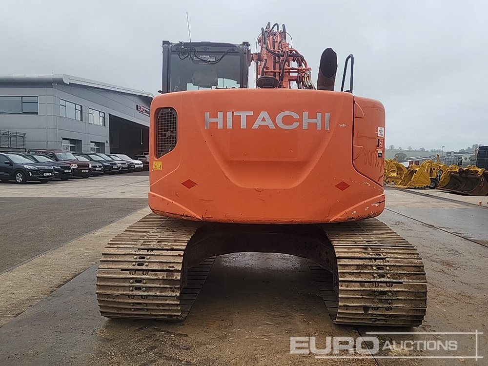 2014 Hitachi ZX135US-5B - Pelle sur chenille: photos 4 2014 Hitachi ZX135US-5B - Pelle sur chenille: photos 4