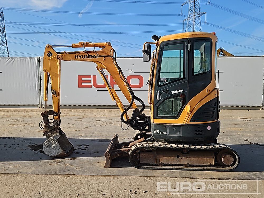 2014 Hyundai R25Z-9A - Mini pelle: photos 2 2014 Hyundai R25Z-9A - Mini pelle: photos 2
