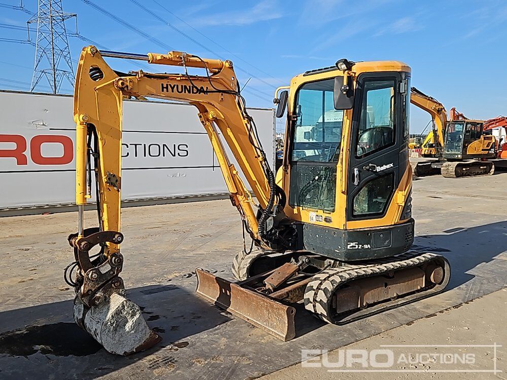 2014 Hyundai R25Z-9A - Mini pelle: photos 1 2014 Hyundai R25Z-9A - Mini pelle: photos 1