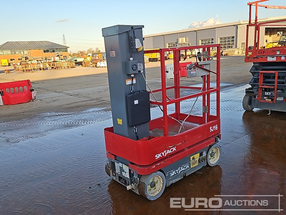 2014 SkyJack SJ 16 - Nacelle: photos 5 2014 SkyJack SJ 16 - Nacelle: photos 5