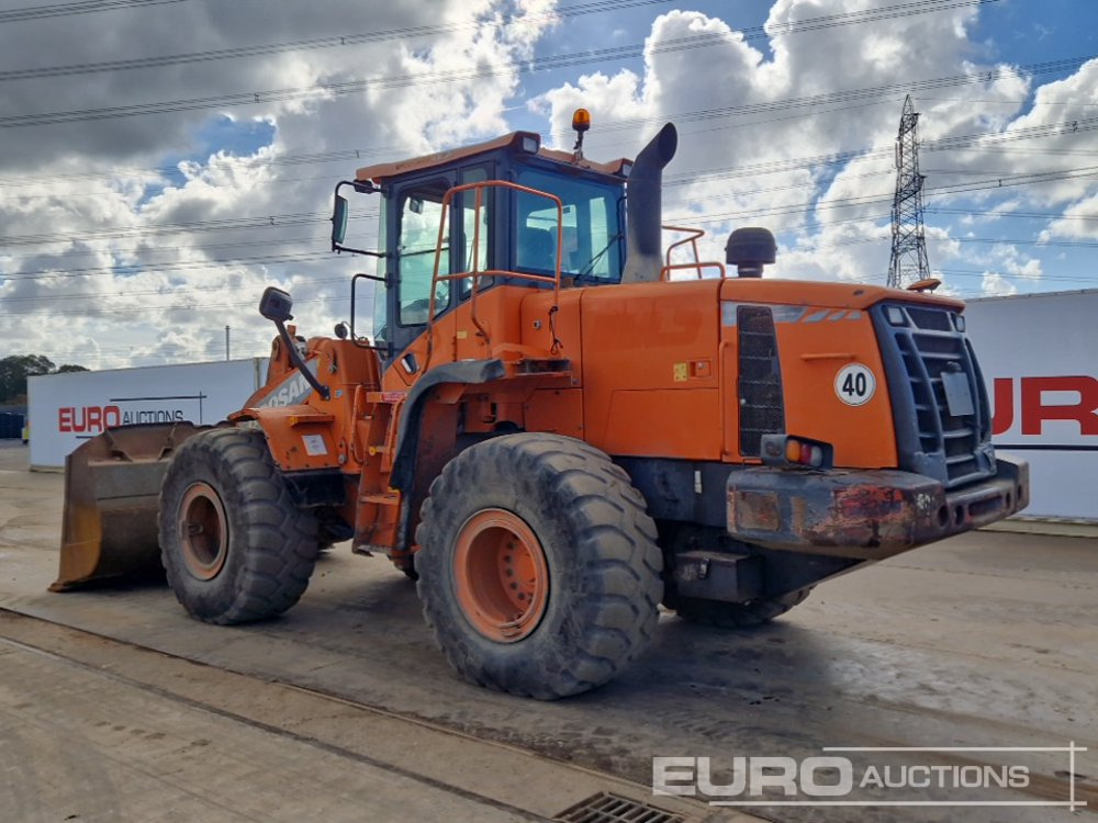 2015 Doosan DL300-3 - Chargeuse sur pneus: photos 3 2015 Doosan DL300-3 - Chargeuse sur pneus: photos 3