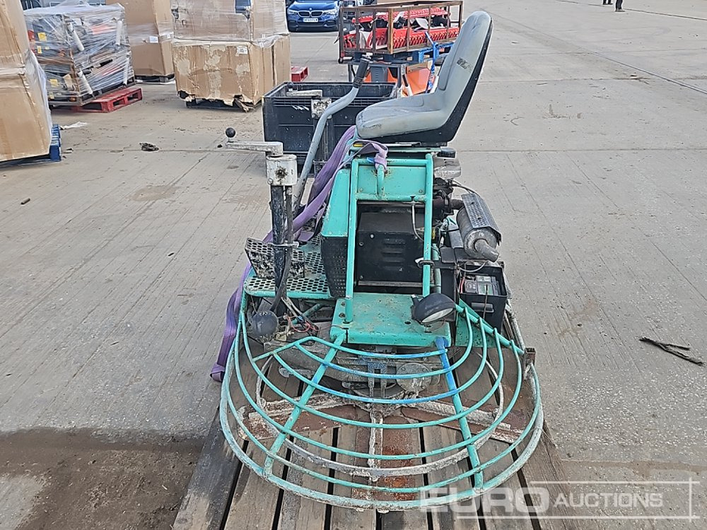 2015 Multiquip Petrol Ride On Power Float - Travaux routiers: photos 2 2015 Multiquip Petrol Ride On Power Float - Travaux routiers: photos 2