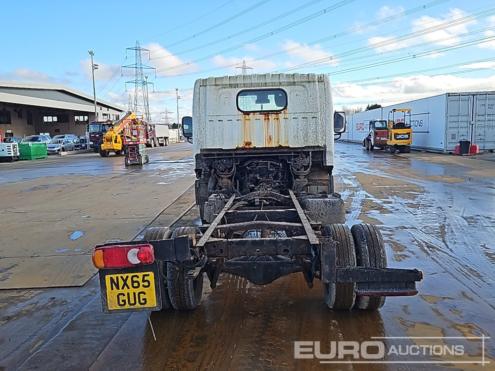 2015 Nissan NT400 - Châssis cabine: photos 4 2015 Nissan NT400 - Châssis cabine: photos 4