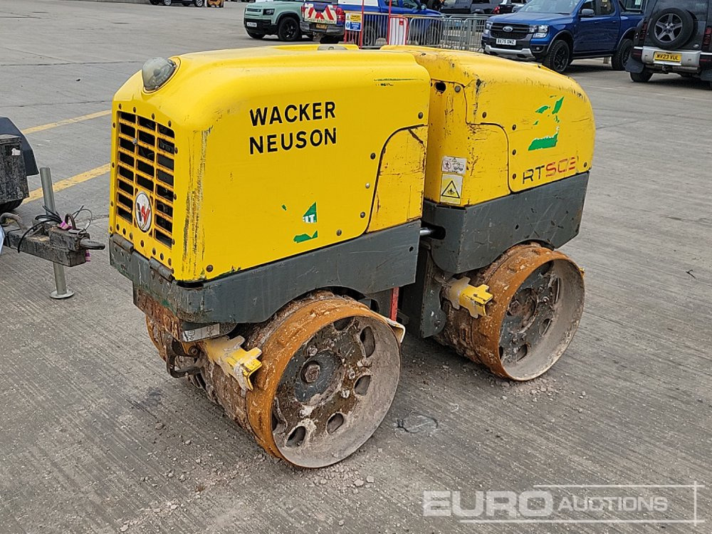 2015 Wacker Neuson Radio Controlled Double Drum Vibrating Padfoot Trench Roller - Travaux routiers: photos 1 2015 Wacker Neuson Radio Controlled Double Drum Vibrating Padfoot Trench Roller - Travaux routiers: photos 1
