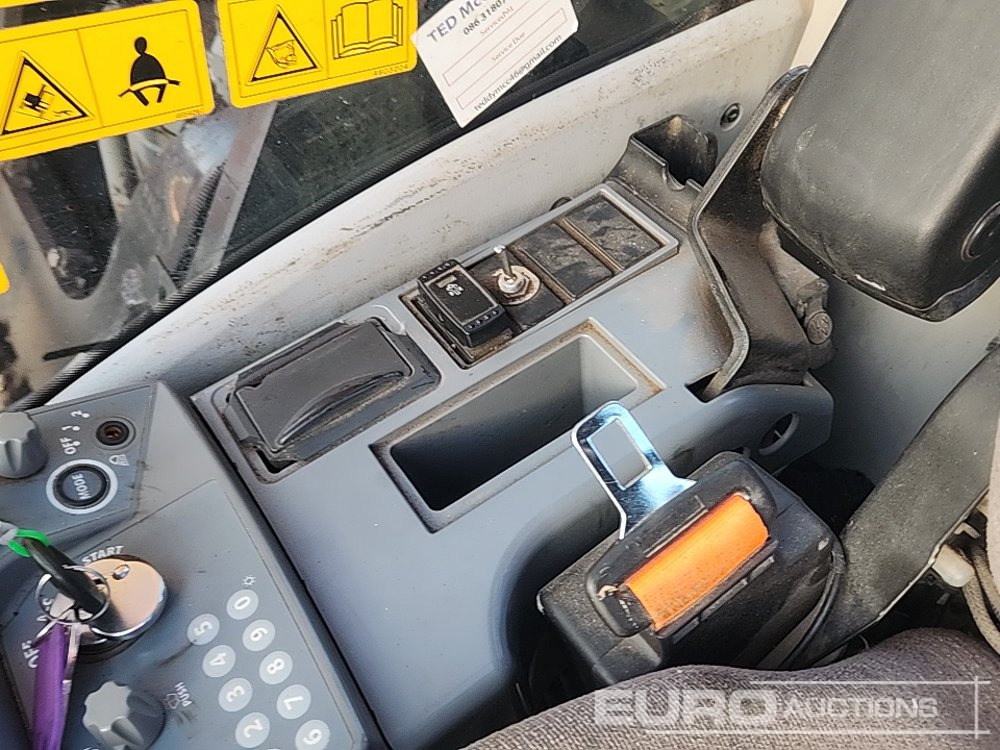 Pelle sur chenille 2016 Hitachi ZX225USLC-5B: photos 39 Pelle sur chenille 2016 Hitachi ZX225USLC-5B: photos 39