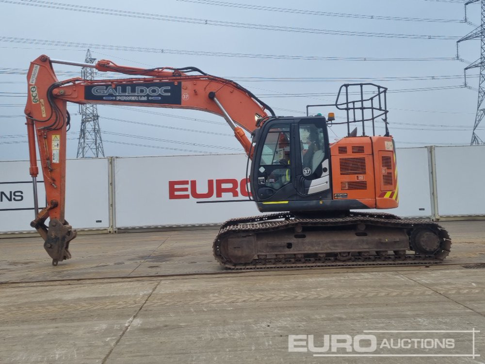 2016 Hitachi ZX225USLC-5B - Pelle sur chenille: photos 2 2016 Hitachi ZX225USLC-5B - Pelle sur chenille: photos 2