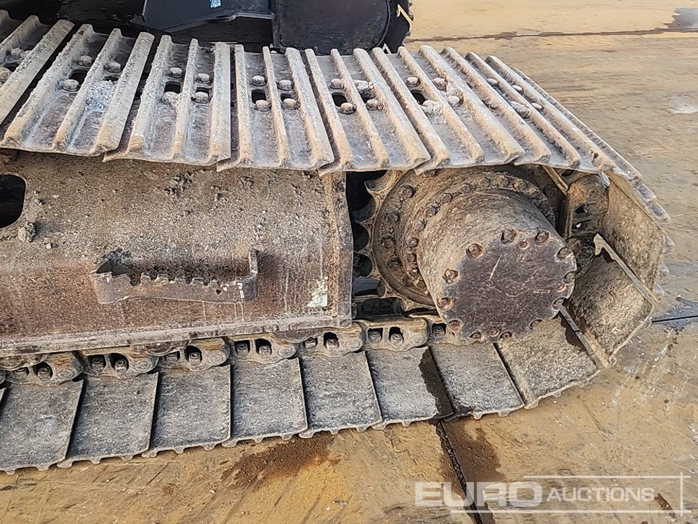 Pelle sur chenille 2016 Hitachi ZX225USLC-5B: photos 11 Pelle sur chenille 2016 Hitachi ZX225USLC-5B: photos 11