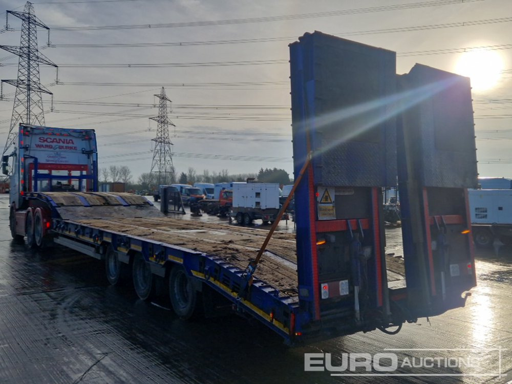 2016 Montracon Tri Axle Step Frame Low Loader Trailer, Out Riggers, Hydraulic Fliptoe Ramps - Semi-remorque surbaissé: photos 3 2016 Montracon Tri Axle Step Frame Low Loader Trailer, Out Riggers, Hydraulic Fliptoe Ramps - Semi-remorque surbaissé: photos 3