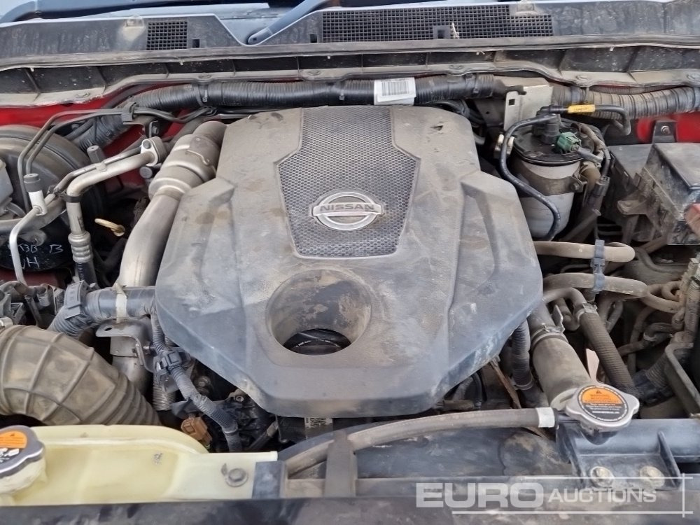 Pick-up 2016 Nissan Navara: photos 17