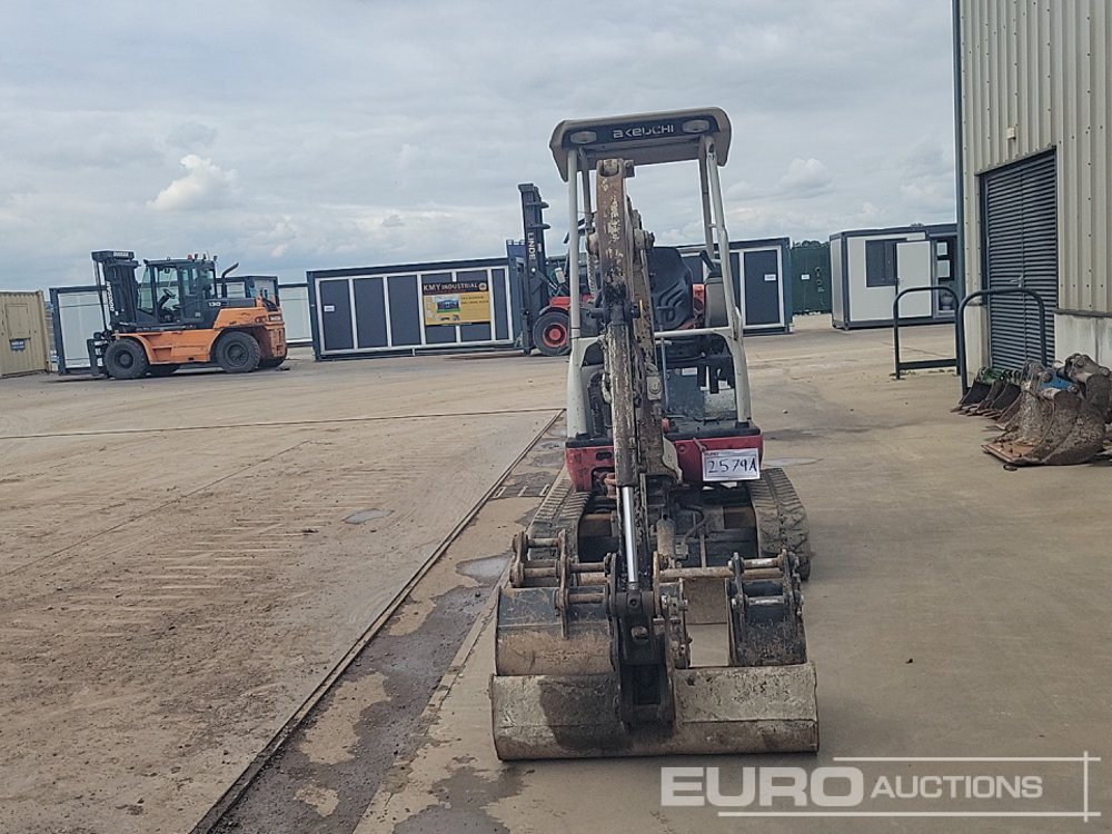 2016 Takeuchi TB216 - Mini pelle: photos 4 2016 Takeuchi TB216 - Mini pelle: photos 4