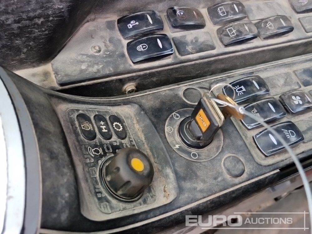 Pelle sur chenille 2017 JCB JS131LC: photos 38