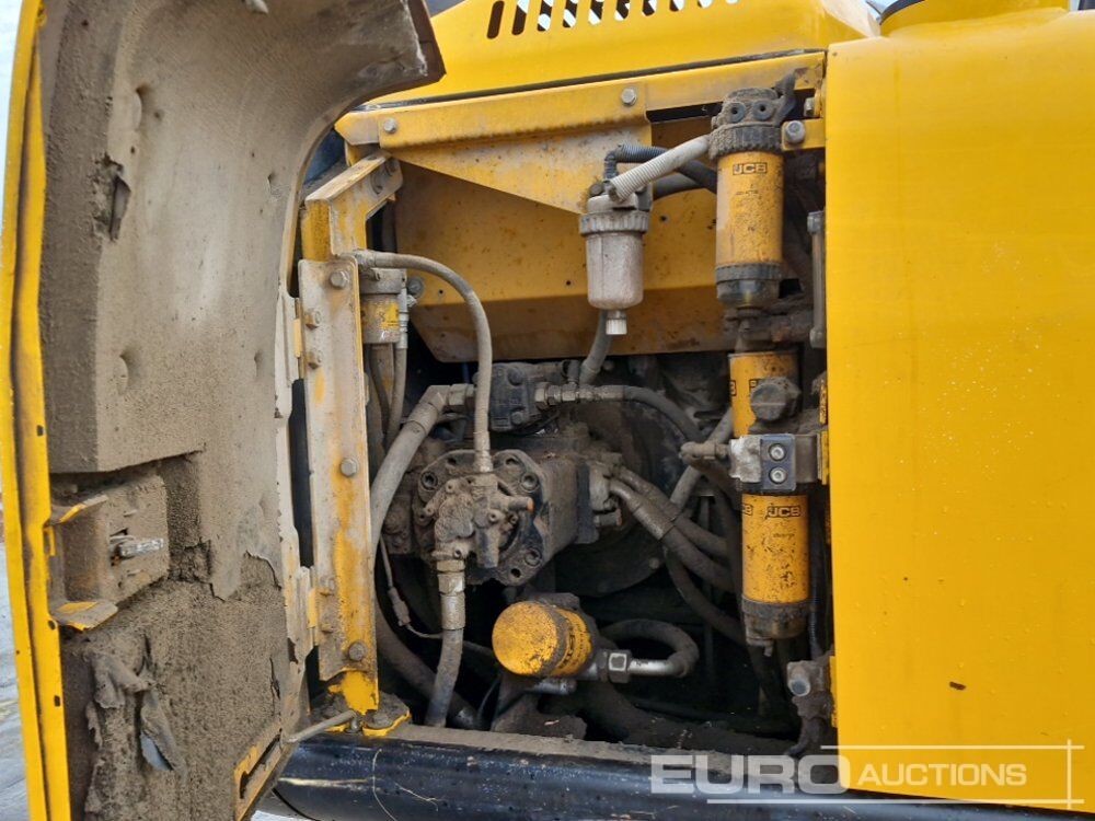 Pelle sur chenille 2017 JCB JS131LC: photos 27
