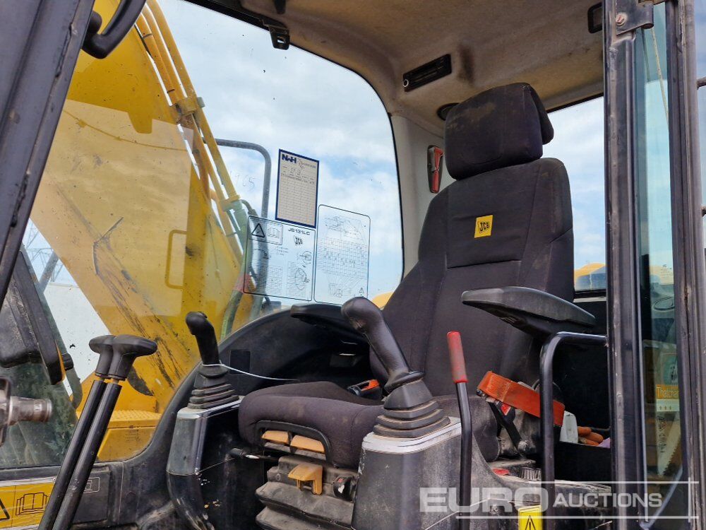 Pelle sur chenille 2017 JCB JS131LC: photos 35