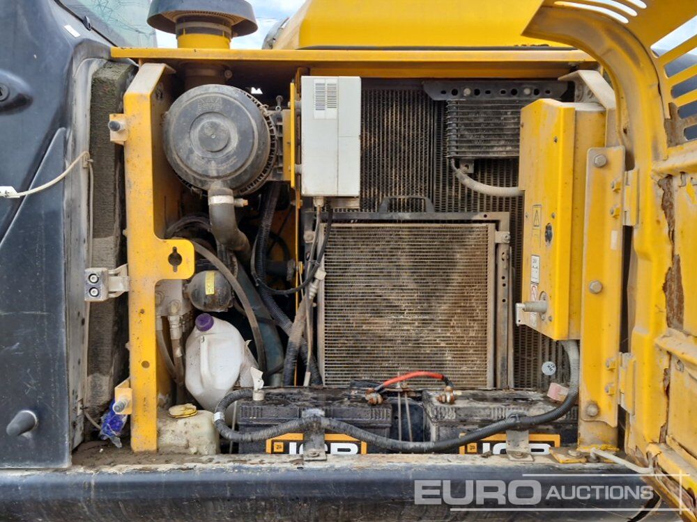 Pelle sur chenille 2017 JCB JS131LC: photos 28